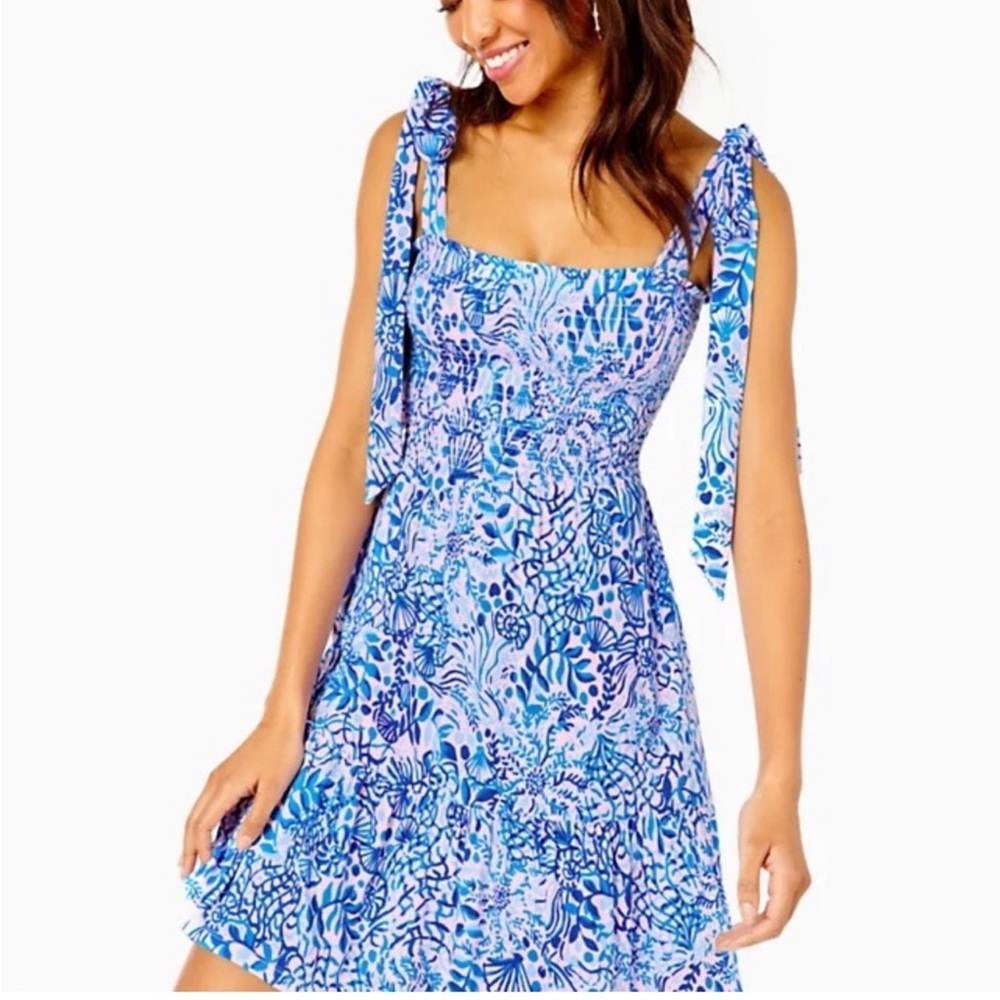 EUC Lilly Pulitzer Kailua Smocked Dress Size M